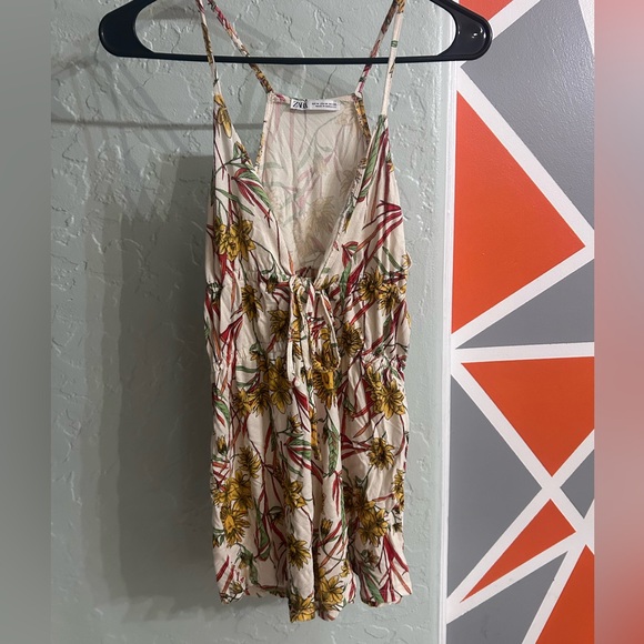 Zara Floral Romper Size Medium - Picture 2 of 4